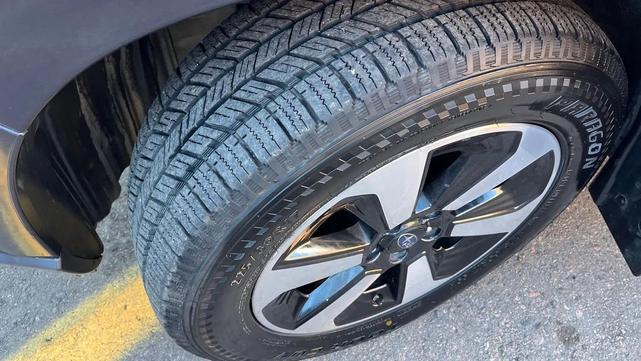 Photo of 2015 Dark Gray Metallic Subaru Forester