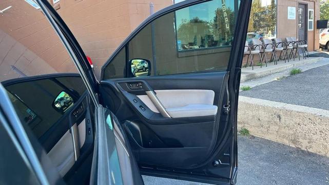 Photo of 2015 Dark Gray Metallic Subaru Forester