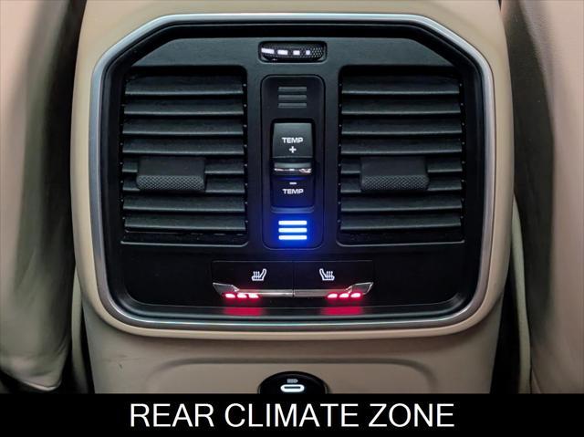 Photo of 2022 White Porsche Macan