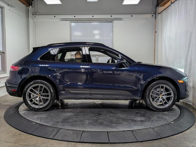 Photo of 2022 White Porsche Macan
