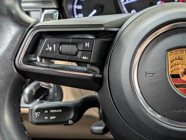 Photo of 2022 White Porsche Macan
