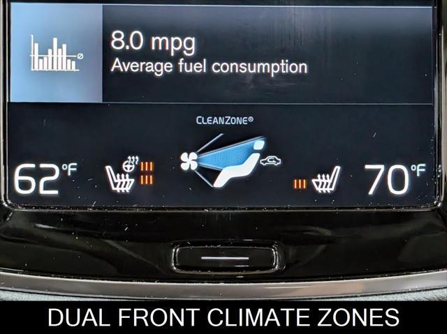 Photo of 2022 Crystal White Metallic Volvo XC90