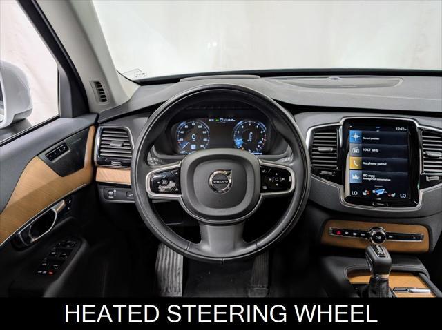 Photo of 2022 Crystal White Metallic Volvo XC90