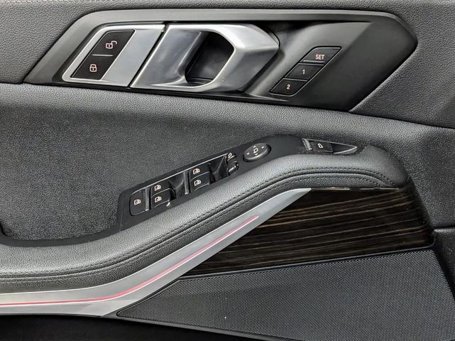 Photo of 2021 Jet Black BMW X5