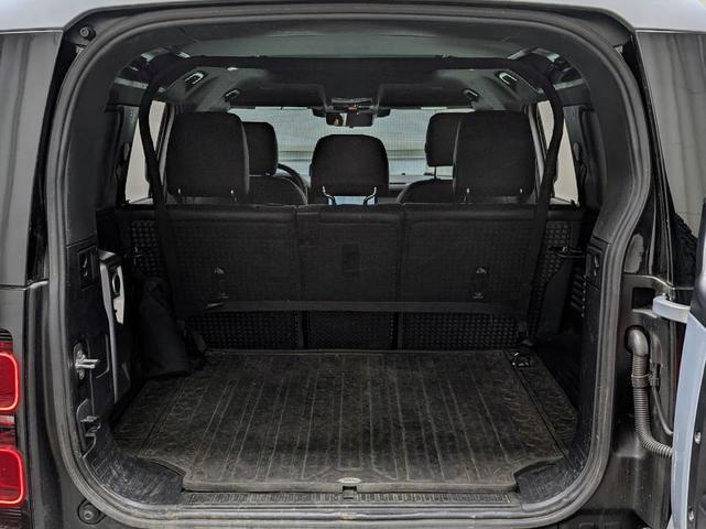 Photo of 2023 SILVER Land Rover Defender