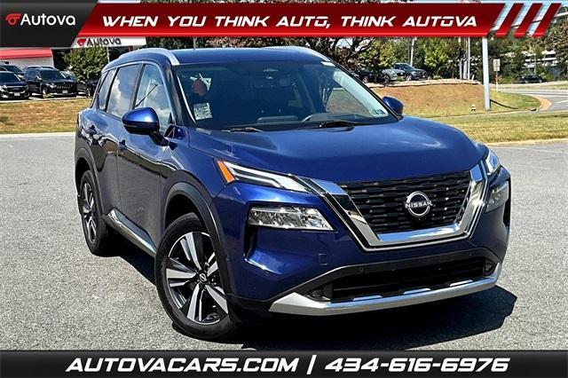 Photo of 2022 Caspian Blue Nissan Rogue