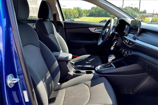 Photo of 2023 Deep Sea Blue Kia Forte