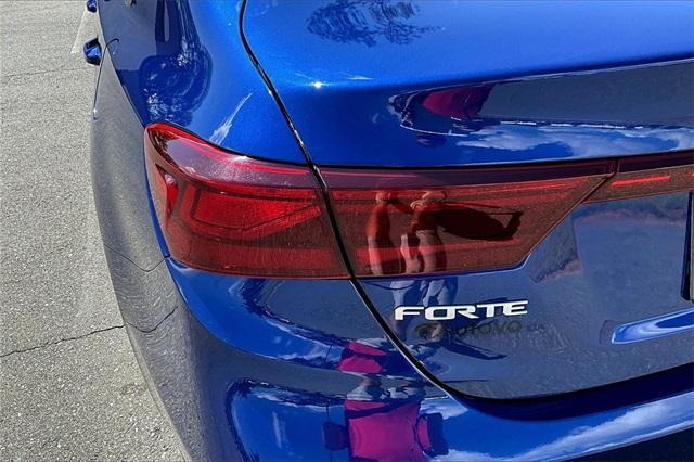 Photo of 2023 Deep Sea Blue Kia Forte