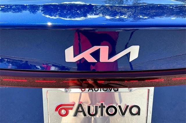 Photo of 2023 Deep Sea Blue Kia Forte