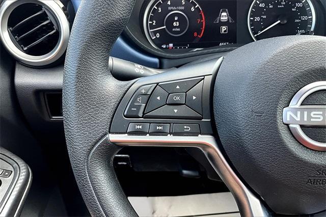 Photo of 2025 Gun Metallic Nissan Versa