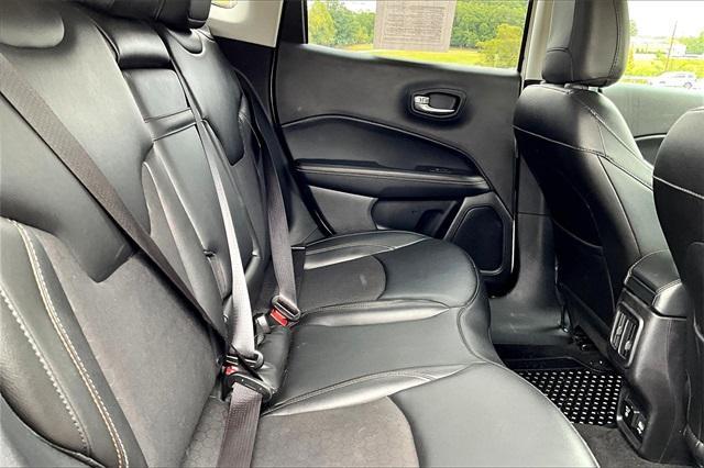 Photo of 2019 White Clearcoat Jeep Compass