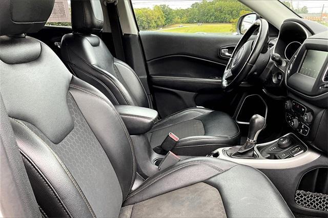 Photo of 2019 White Clearcoat Jeep Compass