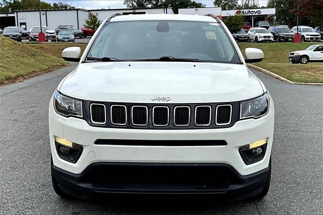Photo of 2019 White Clearcoat Jeep Compass