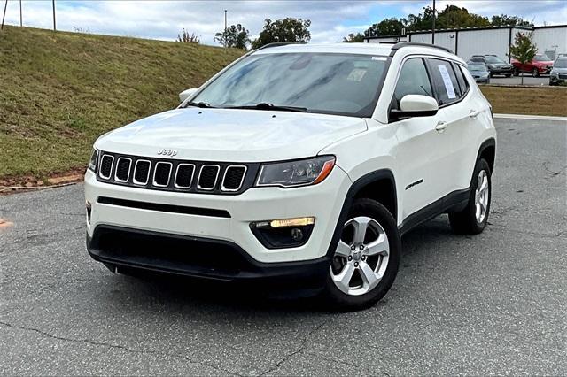 Photo of 2019 White Clearcoat Jeep Compass
