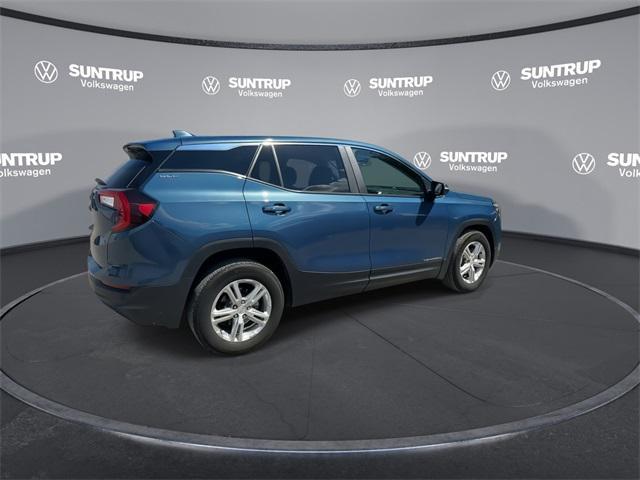 Photo of 2024 Downpour Metallic GMC Terrain