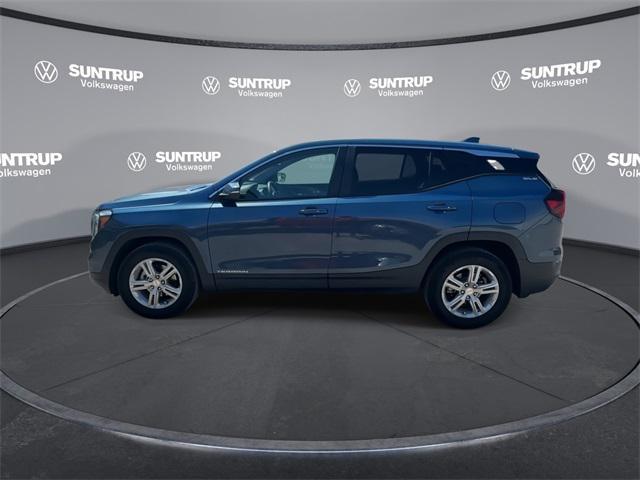 Photo of 2024 Downpour Metallic GMC Terrain