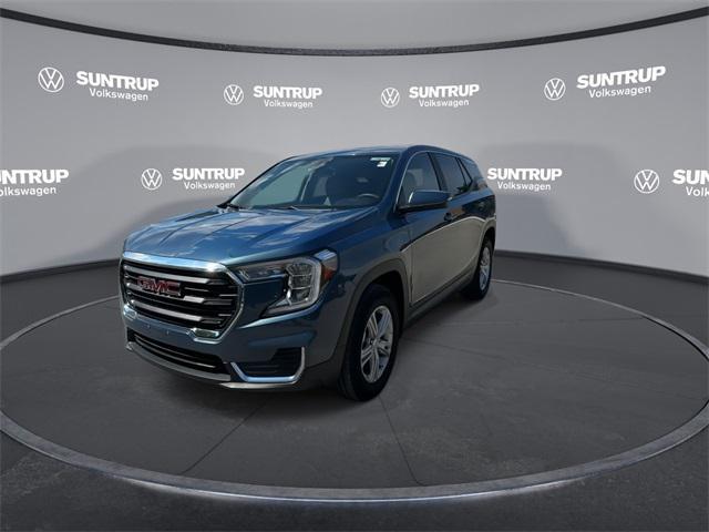 Photo of 2024 Downpour Metallic GMC Terrain