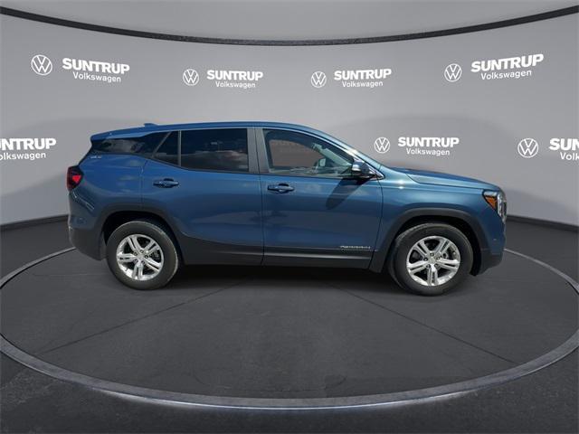 Photo of 2024 Downpour Metallic GMC Terrain