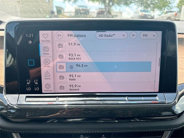 Photo of 2024 Deep Black Pearl Volkswagen Atlas