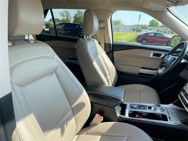Photo of 2023 AGATE BLACK METALLIC Ford Explorer