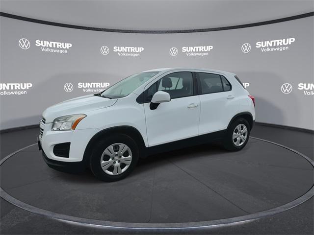 Photo of 2016 Summit White Chevrolet Trax