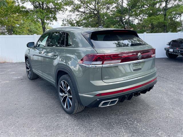 Photo of 2026 avocado green pearl Volkswagen Atlas Cross Sport