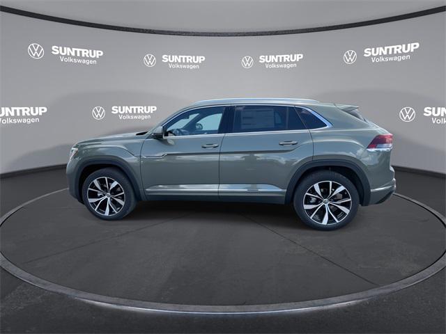 Photo of 2026 avocado green pearl Volkswagen Atlas Cross Sport
