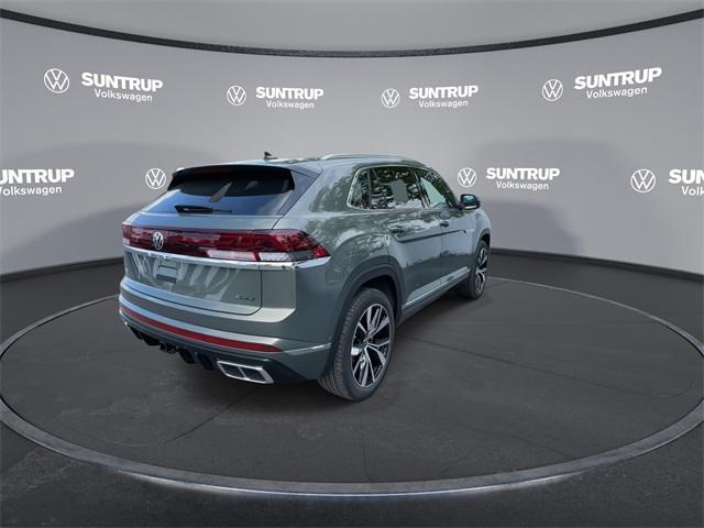 Photo of 2026 avocado green pearl Volkswagen Atlas Cross Sport