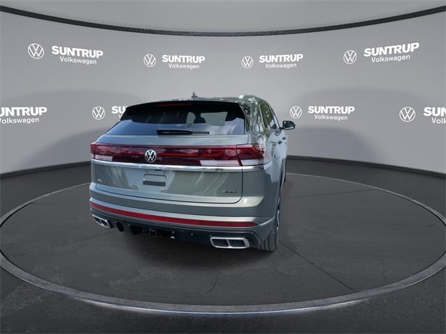 Photo of 2026 avocado green pearl Volkswagen Atlas Cross Sport