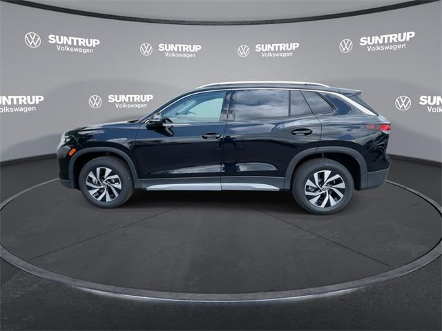 Photo of 2025 Deep Black Pearl Volkswagen Tiguan