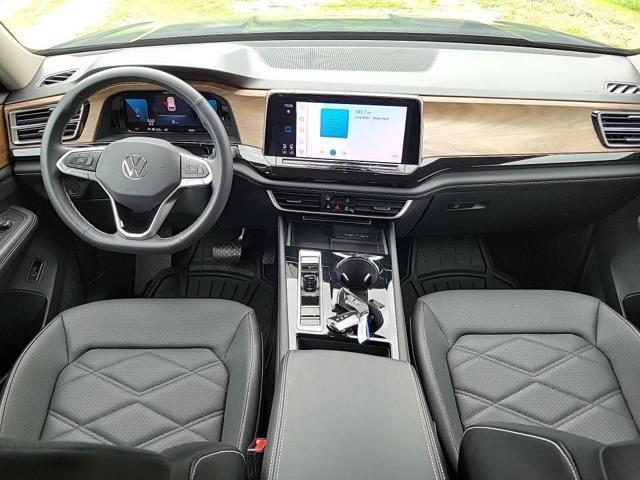 Photo of 2024 Platinum Gray Metallic Volkswagen Atlas