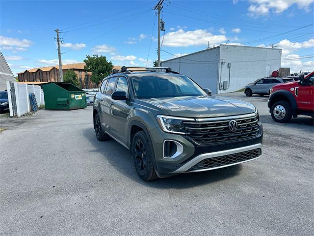 Photo of 2024 Avocado Green Pearl Volkswagen Atlas