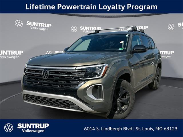 Photo of 2024 Avocado Green Pearl Volkswagen Atlas