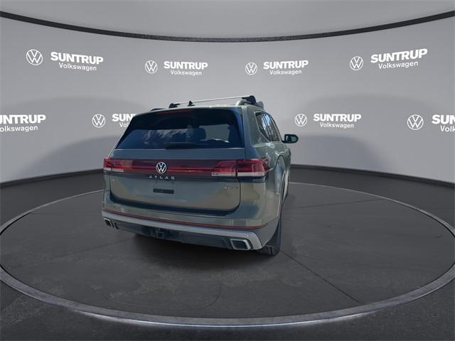 Photo of 2024 Avocado Green Pearl Volkswagen Atlas
