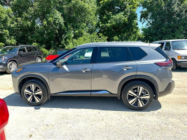 Photo of 2021 Gun Metallic Nissan Rogue