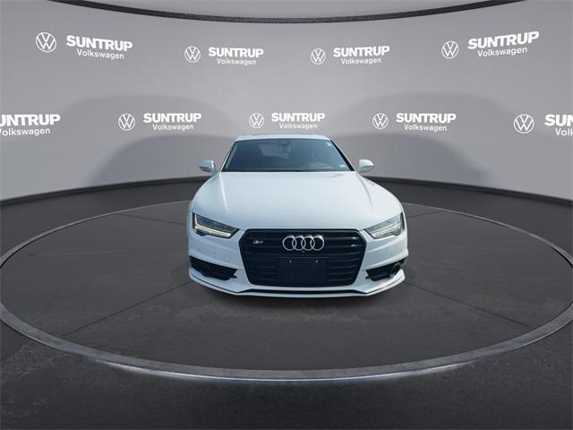 Photo of 2016 Glacier White Audi S7