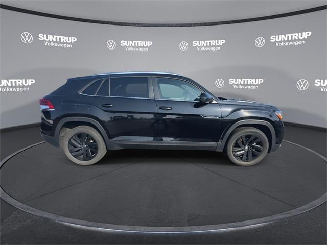 Photo of 2023 Deep Black Pearl Volkswagen Atlas Cross Sport