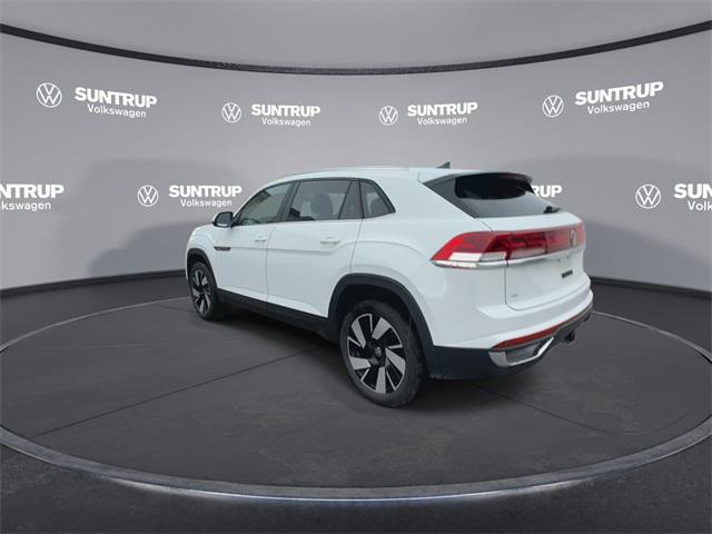 Photo of 2024 Pure White Volkswagen Atlas Cross Sport