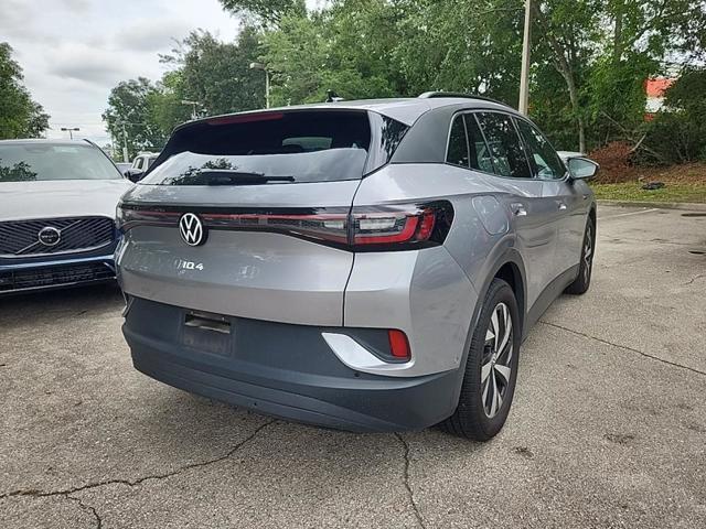 Photo of 2023 Silver Mist Metallic Volkswagen ID.4