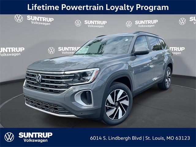 Photo of 2026 pure gray Volkswagen Atlas