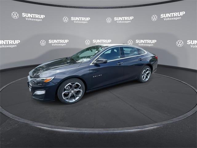 Photo of 2023 Dark Ash Metallic Chevrolet Malibu