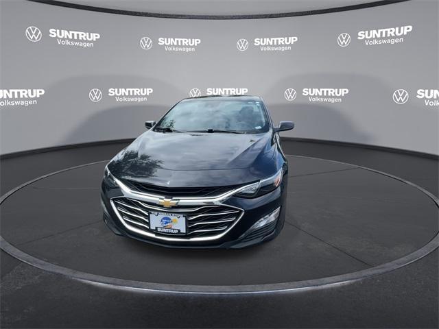 Photo of 2023 Dark Ash Metallic Chevrolet Malibu