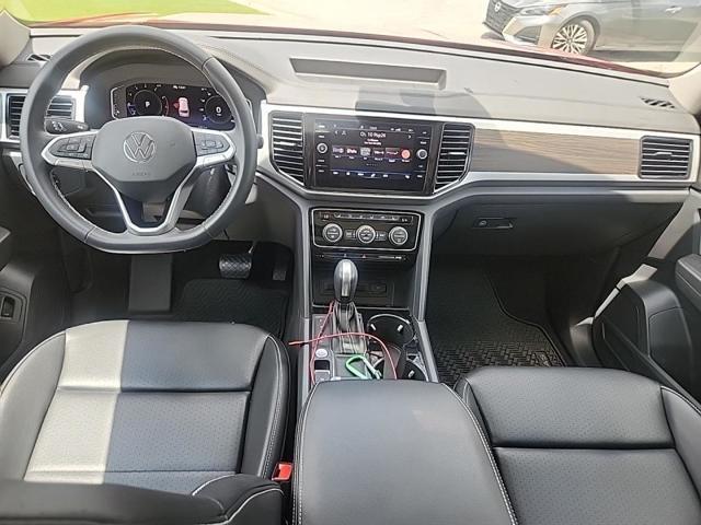 Photo of 2022 Aurora Red Metallic Volkswagen Atlas