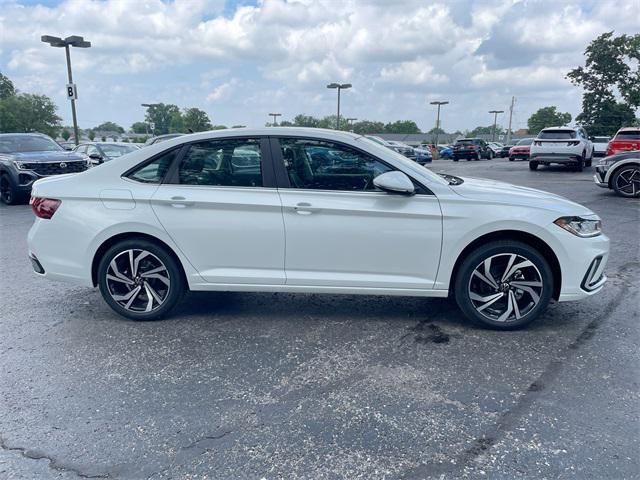 Photo of 2025 Opal White Pearl Volkswagen Jetta