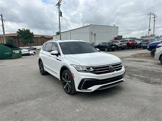 Photo of 2022 Oryx White Pearl Volkswagen Tiguan