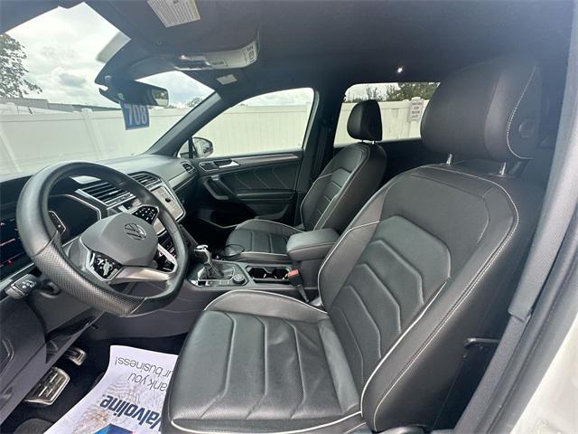 Photo of 2022 Oryx White Pearl Volkswagen Tiguan