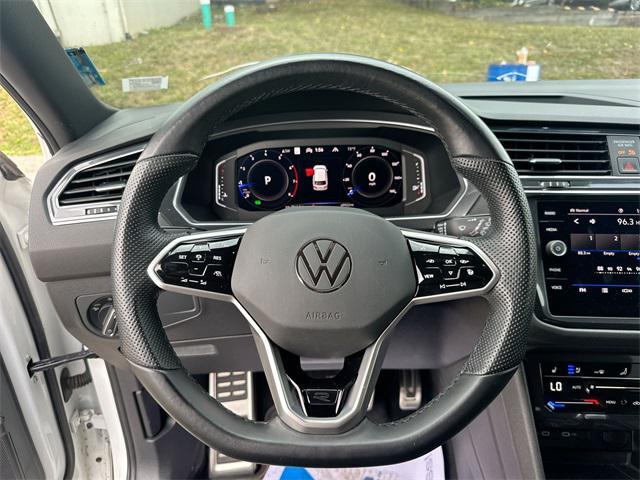 Photo of 2022 Oryx White Pearl Volkswagen Tiguan