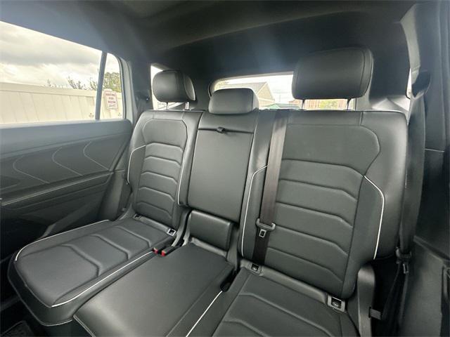 Photo of 2022 Oryx White Pearl Volkswagen Tiguan
