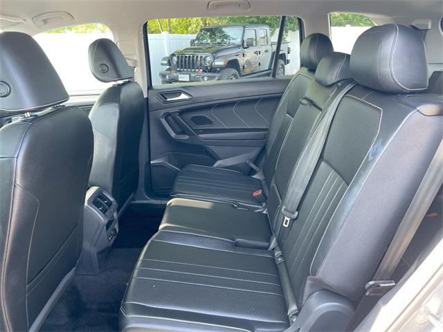 Photo of 2023 Platinum Gray Metallic Volkswagen Tiguan