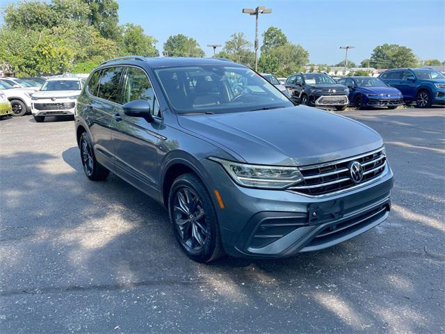 Photo of 2023 Platinum Gray Metallic Volkswagen Tiguan